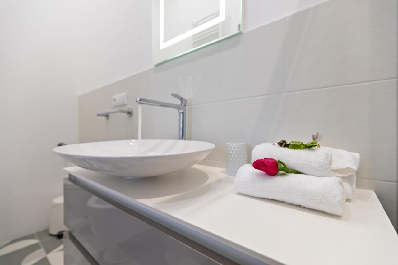Buzzstays - Stylish Apartments Vatican Rome Downtown Экстерьер фото